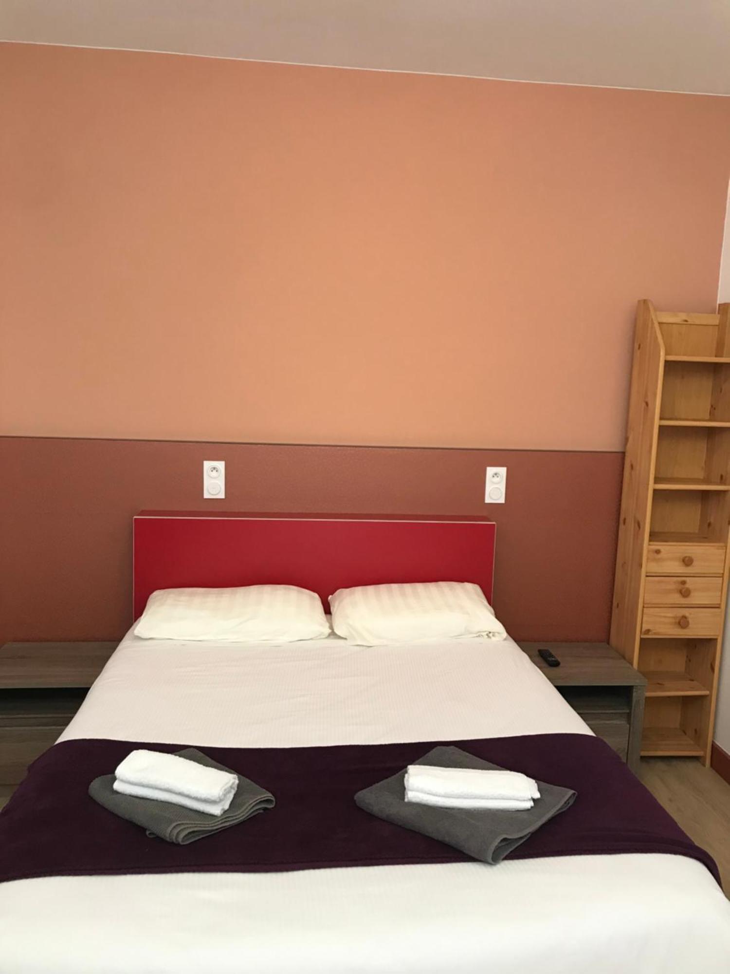 Hotel Le Saint Amand Bagian luar foto