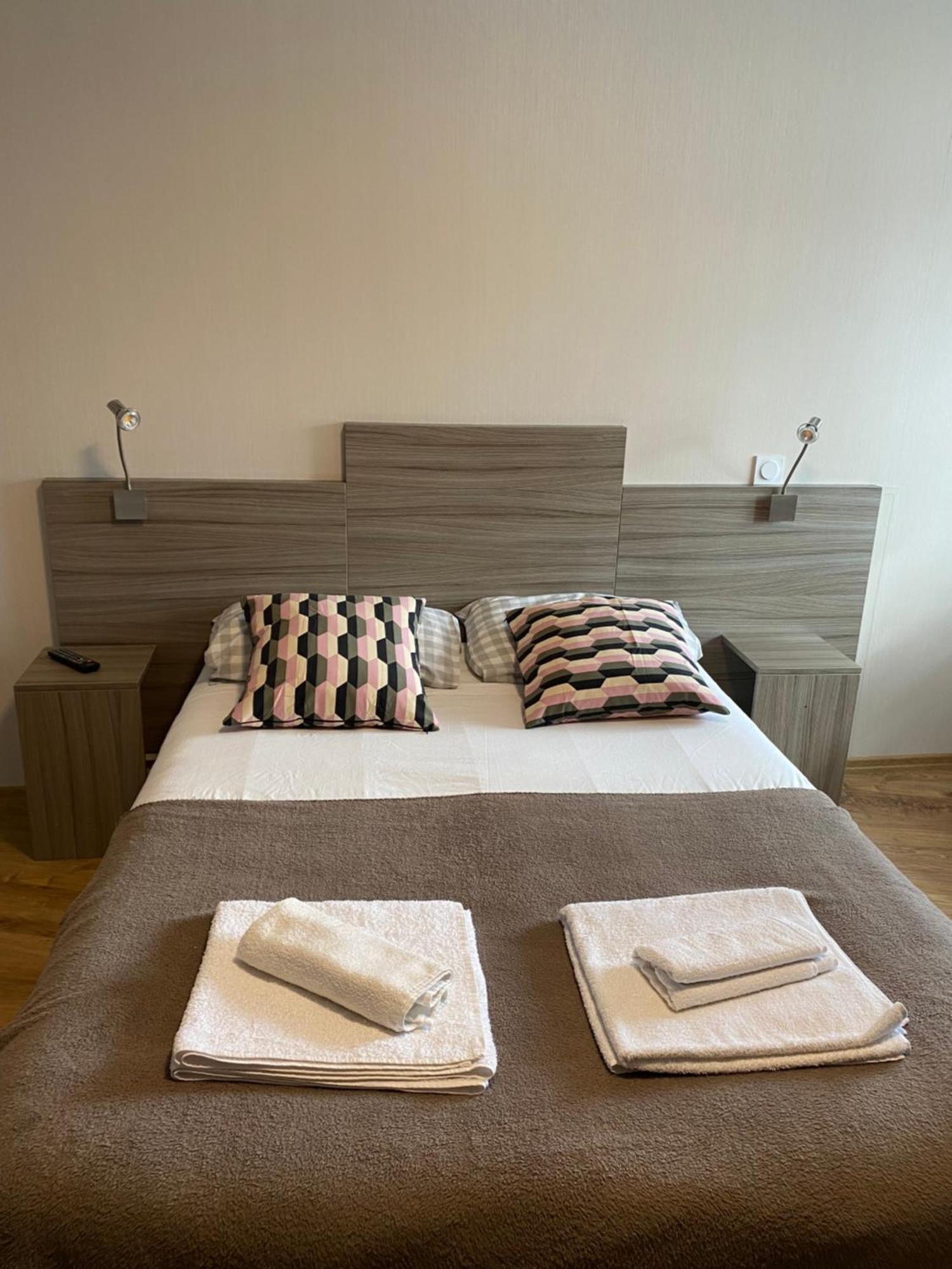 Hotel Le Saint Amand Bagian luar foto