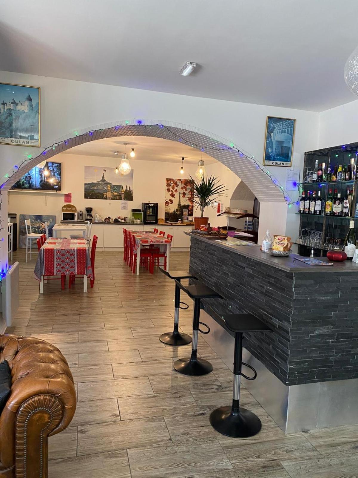 Hotel Le Saint Amand Bagian luar foto