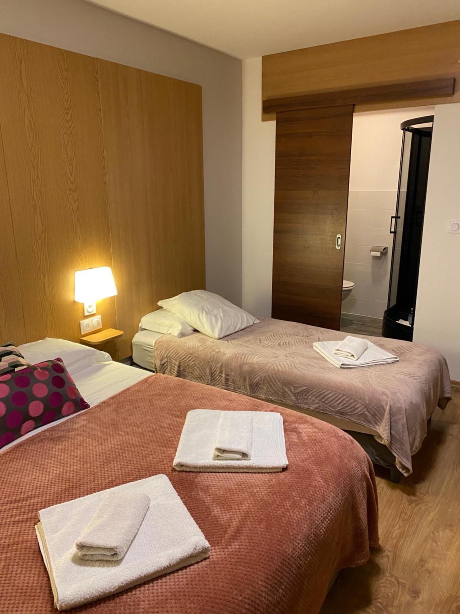 Hotel Le Saint Amand Bagian luar foto