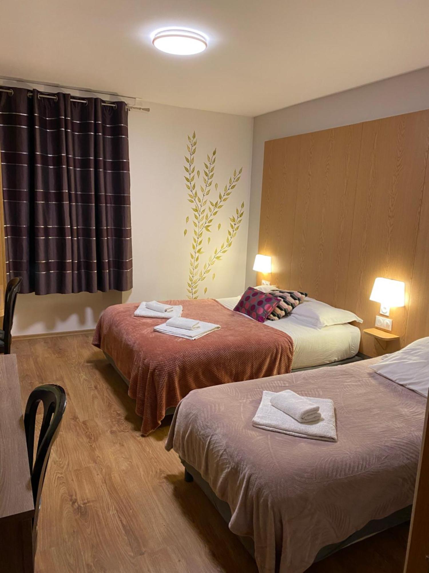 Hotel Le Saint Amand Bagian luar foto